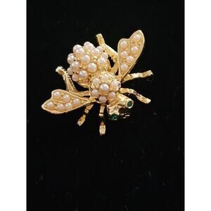 Vintage JOAN RIVERS Gold Tone Seed Pearl June Bee Figural Pin Brooch